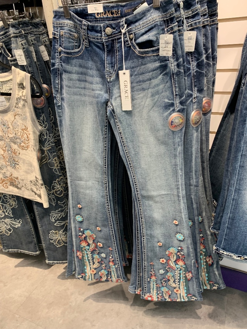 NWT Grace in LA small flair with embroidered cactus print at bottom